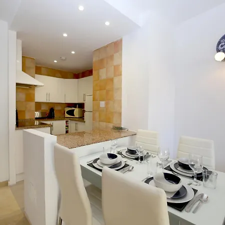 Mika Apartment