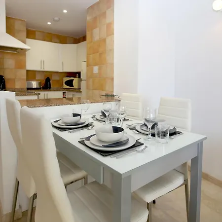 Mika Apartment *